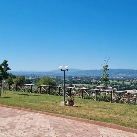 Monte Oliveto Alloggio per agriturismo