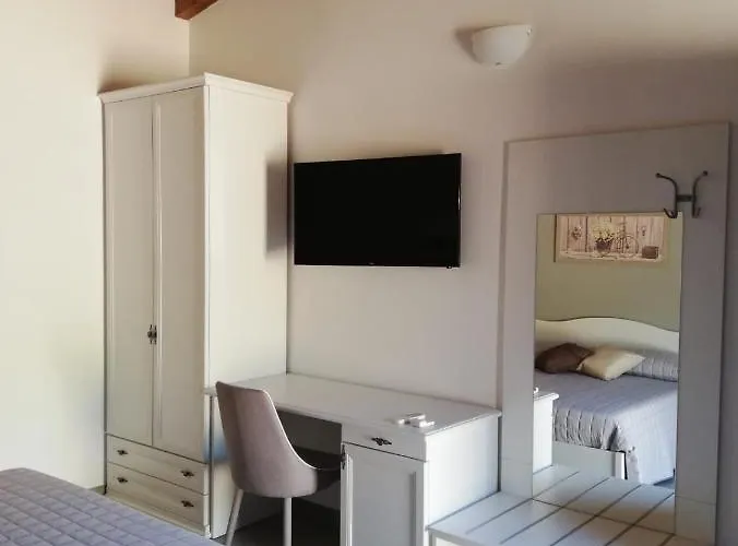 Monte Oliveto Alloggio per agriturismo Palazzo (Umbria)