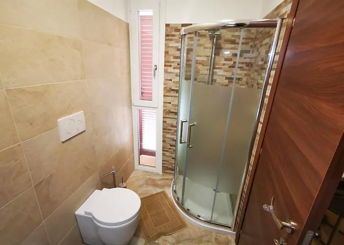 Monte Oliveto Alloggio per agriturismo *